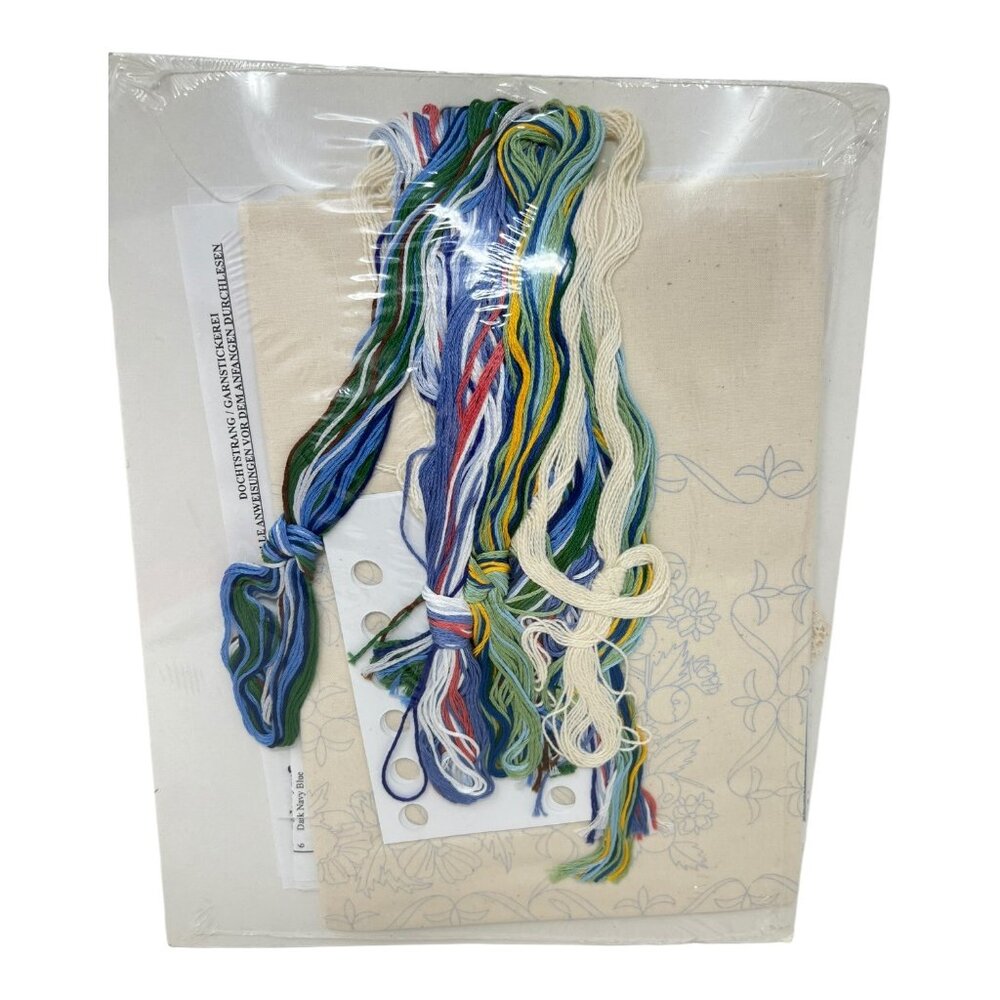 Janlynn Candlewicking Embroidery Kit Shades Of Blue 14" x 14" #004-0780 - Picture 4 of 4